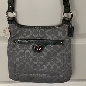 Coach Penelope Signature Hippie Crossbody Purse
